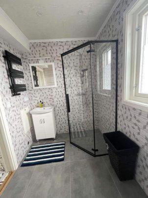 Oedeshoeg Modernt Och Stilfullt B&B Esterno foto