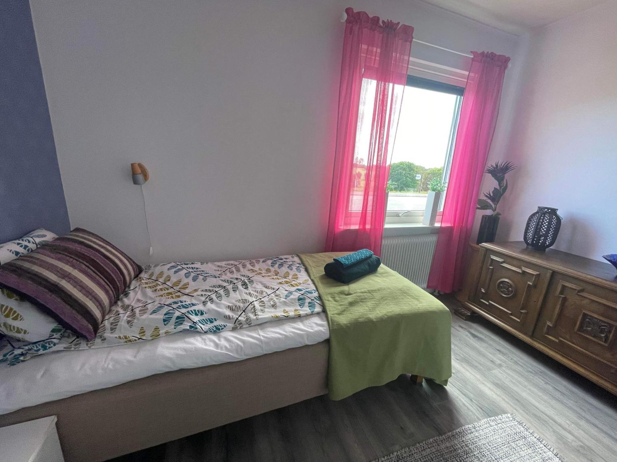 Oedeshoeg Modernt Och Stilfullt B&B Esterno foto